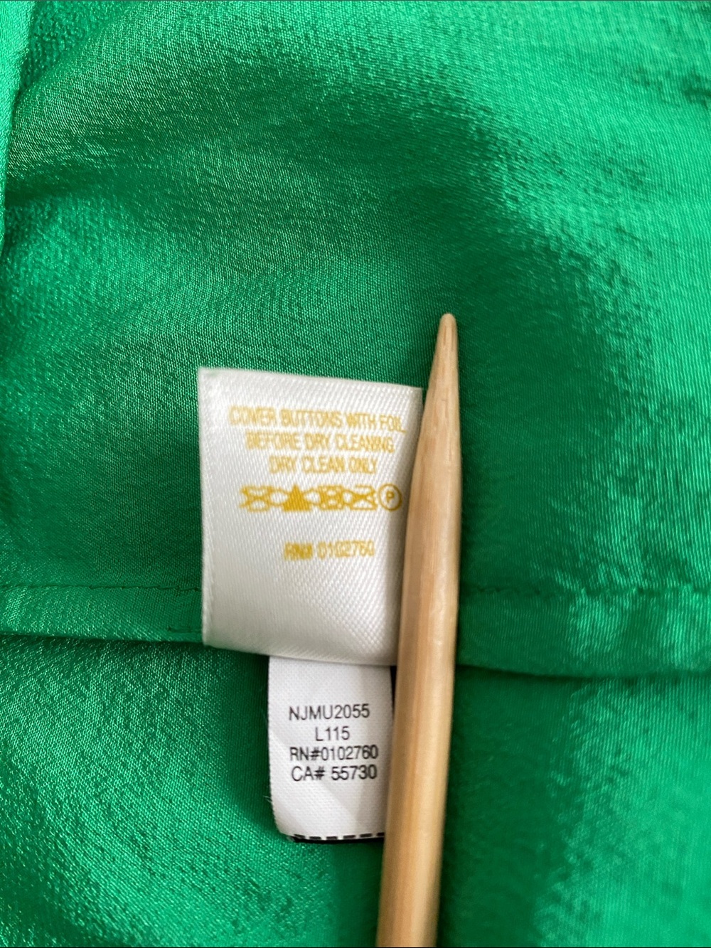 kate spade 100% Silk Kelly Green pleat front blouse 3/4 sleeve Size Medium - Picture 13 of 14